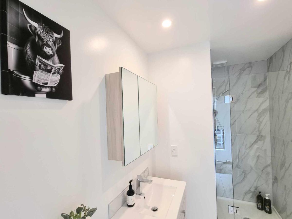 Elegant Cbd Apartment Christchurch Exterior photo